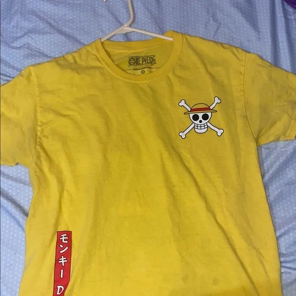 Yellow T shirt anime one piece - Picture 2 of 4